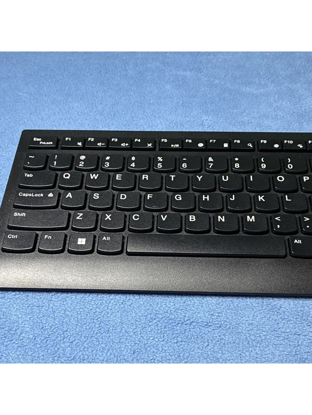 Lenovo Slim Wired USB Full-Size Keyboard, Black, English QWERTY, Multimedia-0069